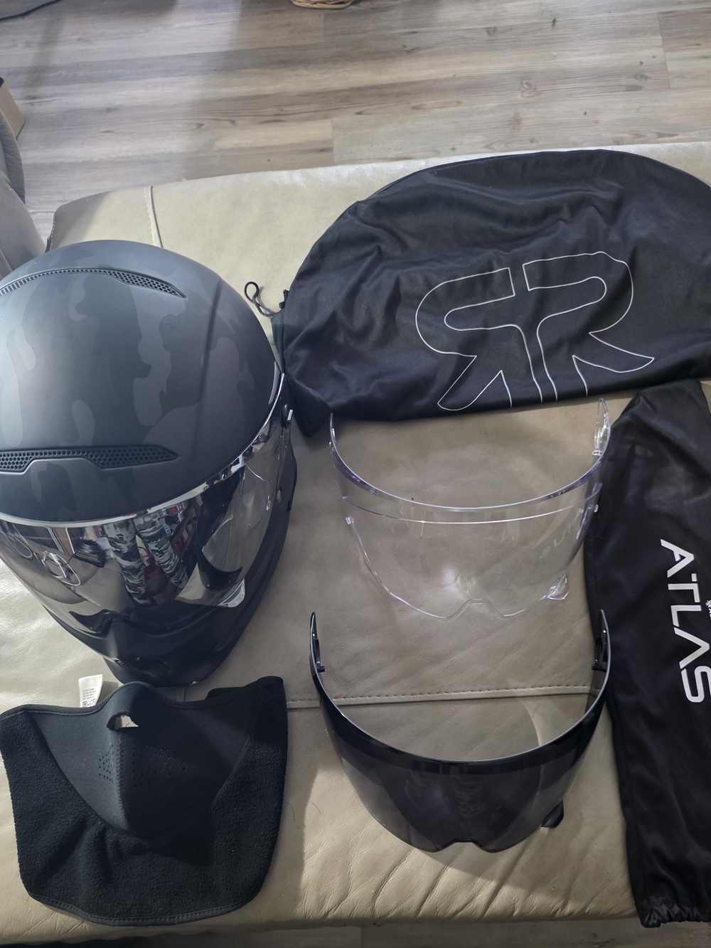 Atlas 3.0 Full-Face Motorcycle Helmet with Interchangeable Visors Size M